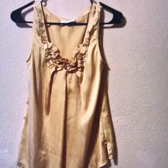 dressbarn Tops - Dressbarn Gold Ruffled Sleeveless Camisole